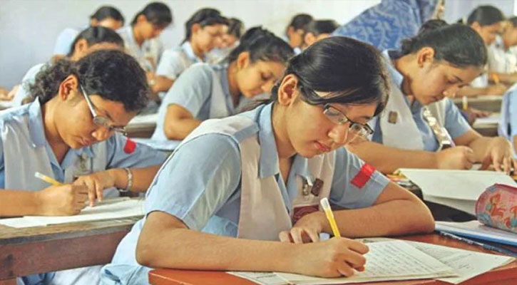 শিক্ষার্থীদের দাবি অযৌক্তিক, ১০ এপ্রিল থেকেই এসএসসি পরীক্ষা