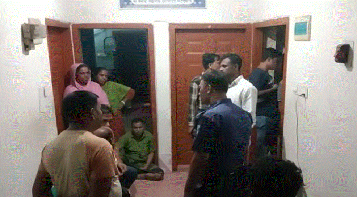 মুখে কেঁচি ঢুকিয়ে প্যারালাইজড ব্যক্তিকে হত্যা