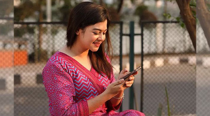 ইন্টারনেট ব্যবহারে পিছিয়ে বাংলাদেশের নারীরা