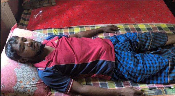 দুইটি কিডনিই নষ্ট ভ্যানচালক শরিফুলের, বাঁচার আকুতি