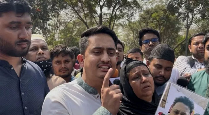 ‘যতদিন না খুনি হাসিনাকে ফাঁসির মঞ্চে দেখছি, বাংলাদেশে কোনো নির্বাচন হবে না’