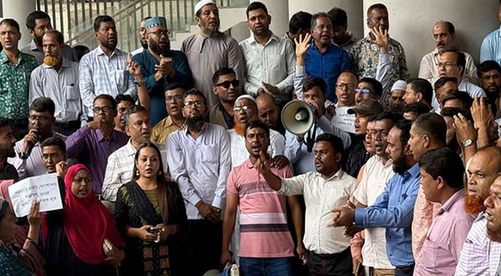 অধ্যাদেশ বাতিলের দাবিতে সচিবালয়ে আজও বিক্ষোভ