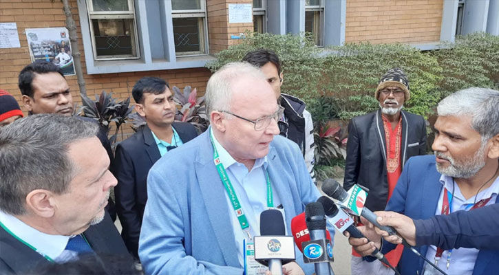 কেন্দ্র ঘুরে বিদেশি পর্যবেক্ষকদের ধারণা, ৫০ শতাংশ ভোট পড়বে