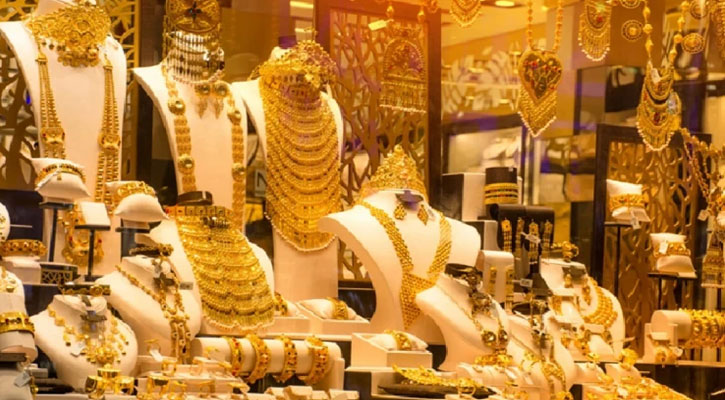 আজকে যে দামে বিক্রি হচ্ছে সোনা