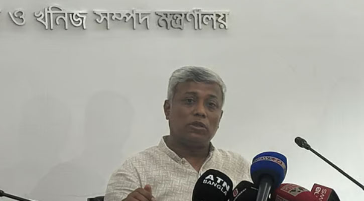 বন্দরে আরো কয়েকটি জ্বালানিবাহী জাহাজ পৌঁছেছে: প্রতিমন্ত্রী