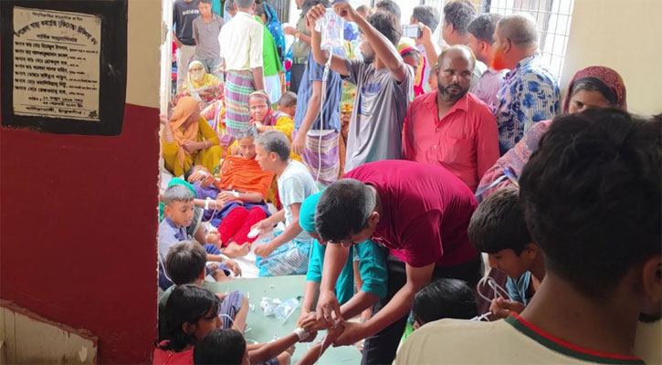 দুধ খেয়ে অসুস্থ ৩৪ শিক্ষার্থী, হাসপাতালে ভর্তি