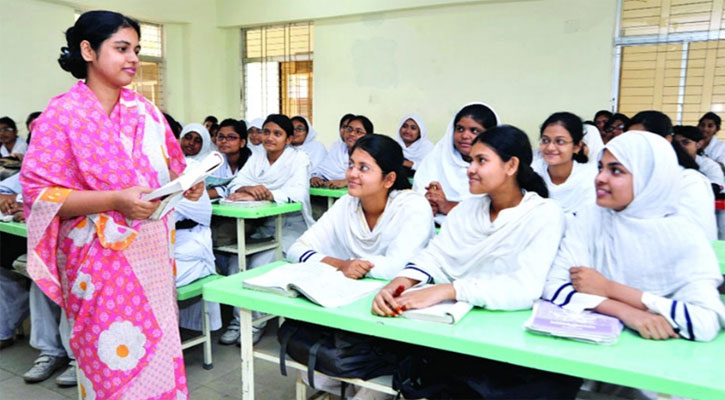 শিক্ষকদের দুঃসংবাদ দিলেন উপদেষ্টা