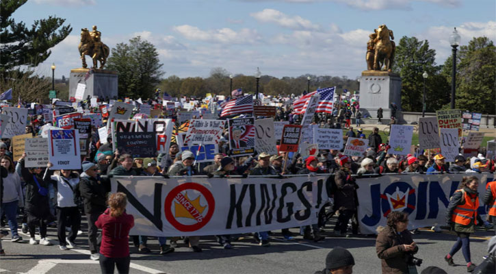 যুক্তরাষ্ট্রজুড়ে ট্রাম্পবিরোধী আন্দোলন, লাখো মানুষের অংশগ্রহণ