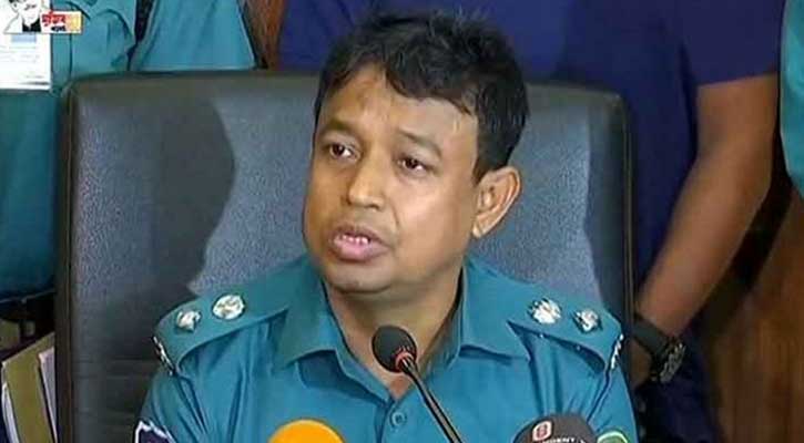 ডিবি পরিচয়ে তুলে নেওয়ার সময় কী করবেন, জানালেন হারুন