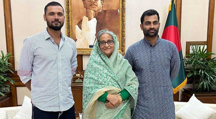প্রধানমন্ত্রীর নির্দেশে সিদ্ধান্ত বদলে ক্রিকেটে ফিরছেন তামিম
