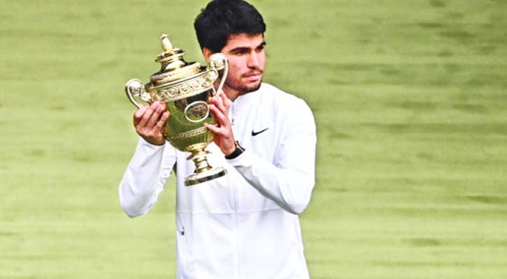 জোকোভিচকে থামিয়ে উইম্বলডনের নতুন চ্যাম্পিয়ন আলকারেজ