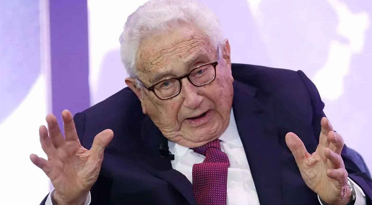 যুক্তরাষ্ট্রের সাবেক পররাষ্ট্রমন্ত্রী হেনরি কিসিঞ্জার মারা গেছেন