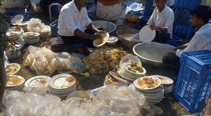 চলচ্চিত্র শিল্পী সমিতির পিকনিকে খাবার নষ্ট!