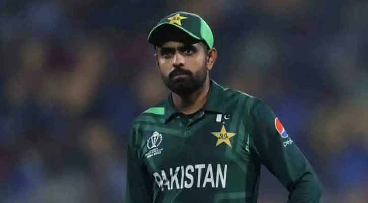 বাবর আজমের ১ কোটি রুপির মানহানি মামলা