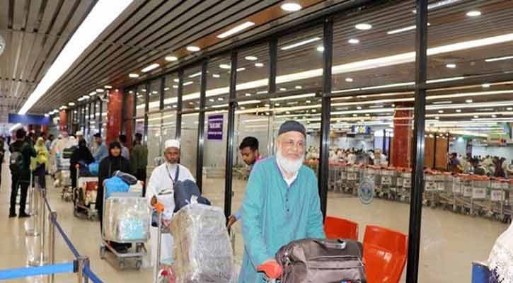 ৫৩ বাংলাদেশির মৃত্যু, দেশে ফিরেছেন ২৭ হাজার হাজি