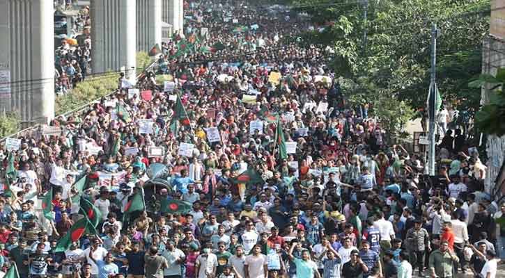 ছাত্র আন্দোলনের সঙ্গে ৪৮ পোশাকশিল্প ব্যবসায়ীর একাত্মতা প্রকাশ 