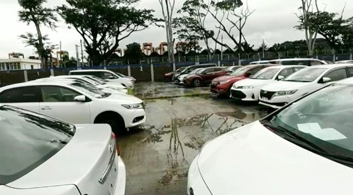 নিলামে নামিদামি ব্র্যান্ডের ৭০ গাড়ি 