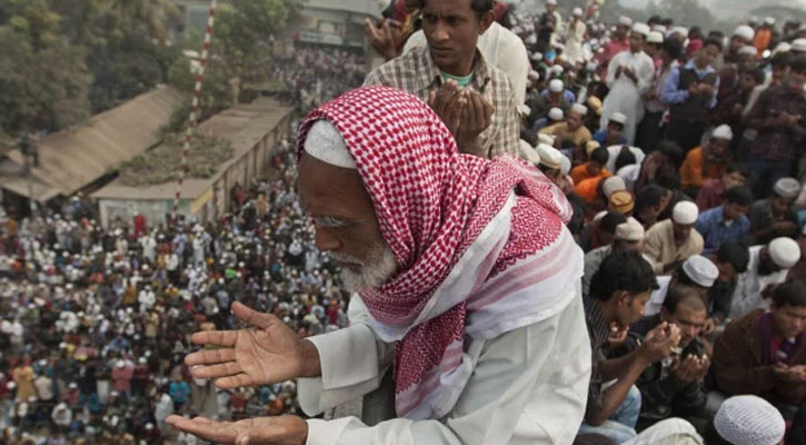 শেষ হলো ইজতেমার প্রথম পর্বের আখেরি মোনাজাত