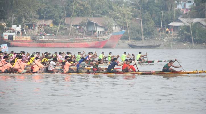 রূপসা নদীতে নৌকা বাইচে প্রথম সুন্দরবন টাইগার্স