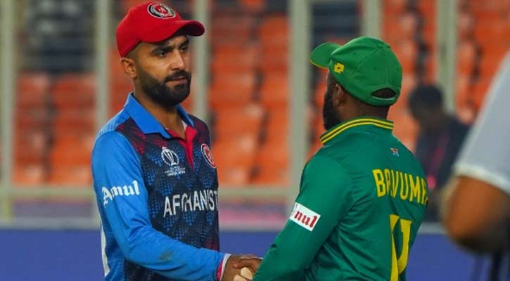 টস জিতে ব্যাট করছে দক্ষিণ আফ্রিকা