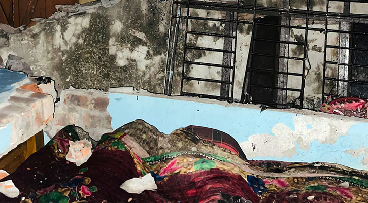 ধামরাইয়ে গ্যাস লিকেজ থেকে বিস্ফোরণ, দম্পতি দগ্ধ