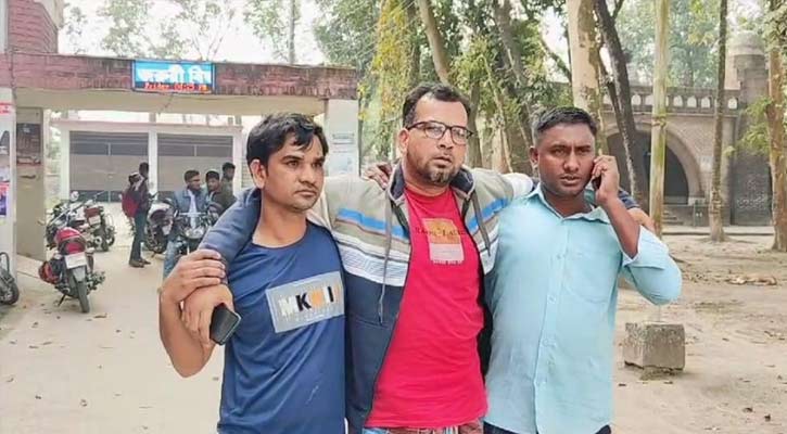 ভিডিও ধারণ করতে গেলে বিএনপি নেতার হামলায় ক্যামেরা ভাংচুর 