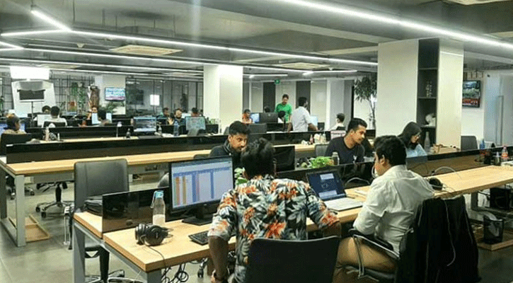 আজ থেকে নতুন সময়সূচিতে চলবে অফিস-ব্যাংক