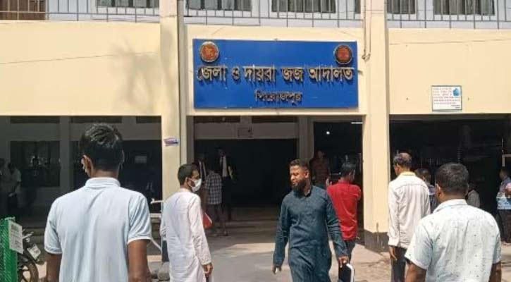 আদালত চত্বর থেকে সাবেক চেয়ারম্যান, পিপি ও জিপিসহ আ.লীগের ৫ নেতা গ্রেফতার