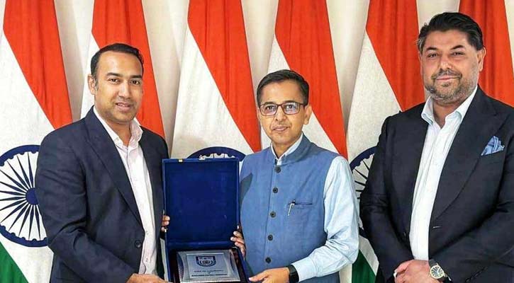 বাংলাদেশ-ভারত ম্যাচ নিয়ে বাফুফে সভাপতি-ভারতীয় হাইকমিশনারের বৈঠক 