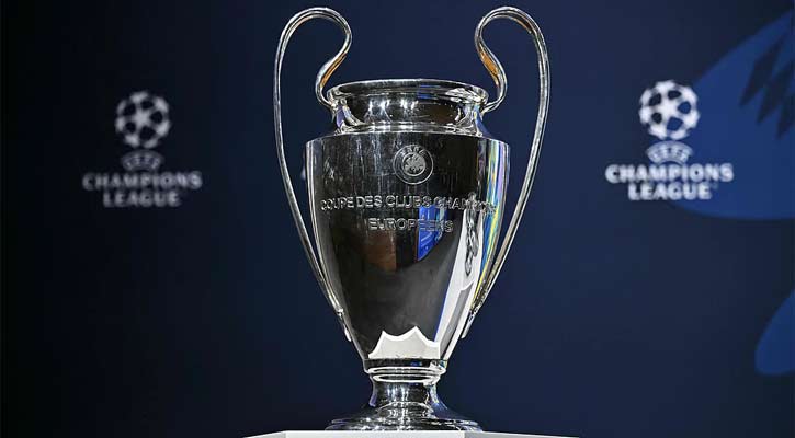 ফুটবলে বড় ম্যাচের রাত আজ 