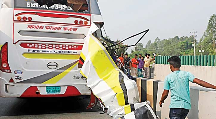 ফেব্রুয়ারিতে সড়কে ঝরল ৫৭৮ প্রাণ