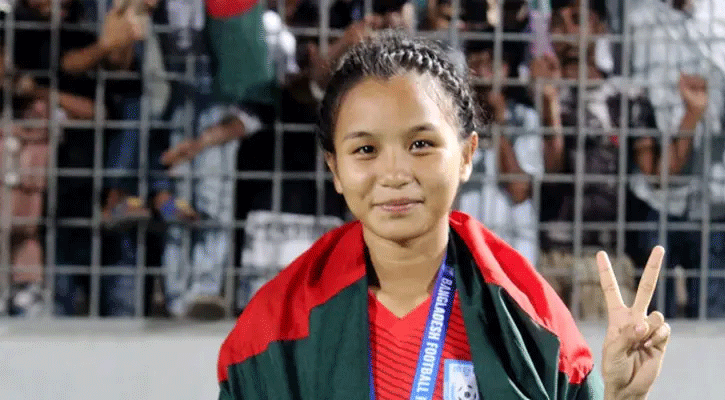 প্রতিশ্রুত বাড়ি এখনো পাননি ঋতুপর্ণা, ভুগছেন অনুশোচনায়