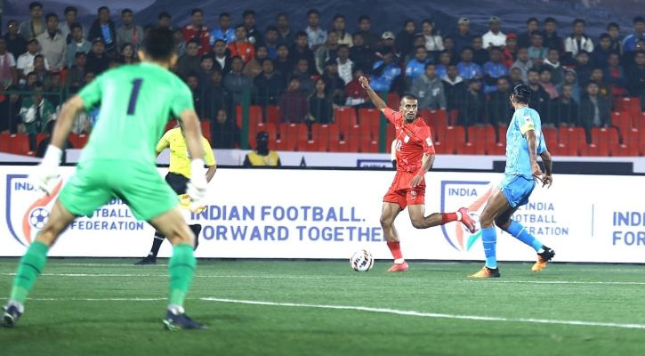 একাধিক সুযোগ পেয়েও প্রথমার্ধে গোলের দেখা পেলো না বাংলাদেশ