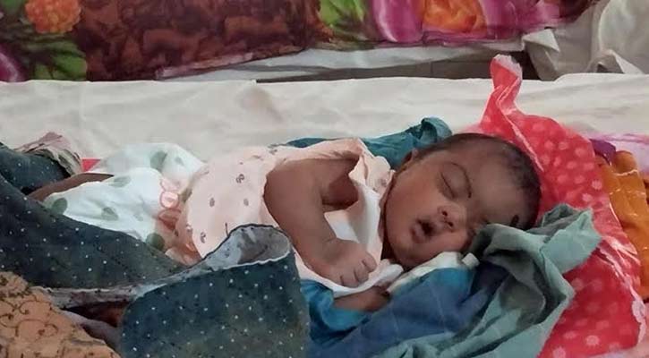 রিকশাচালকের হাতে তুলে দেওয়া নবজাতকের খোঁজ মিলল