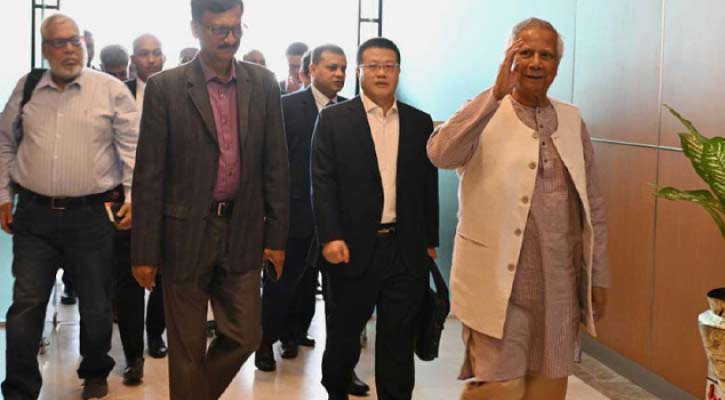 চীন সফর শেষে দেশের পথে প্রধান উপদেষ্টা