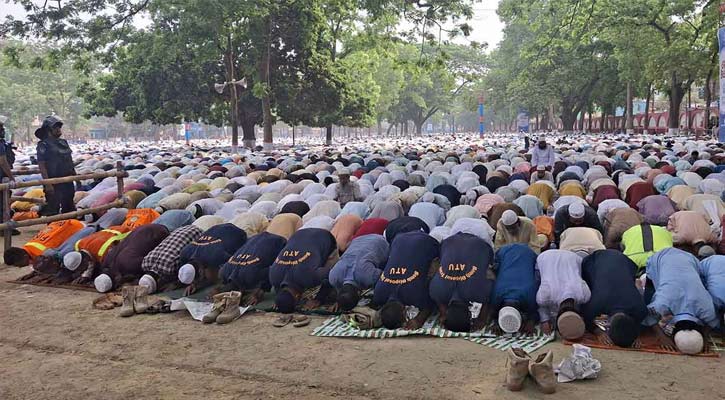 সব রেকর্ড ভেঙে শোলাকিয়ায় ৬ লাখের বেশি মুসল্লির অংশগ্রহণ