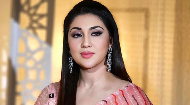 পরকীয়া ইস্যুতে ক্ষেপেছেন অপু বিশ্বাস