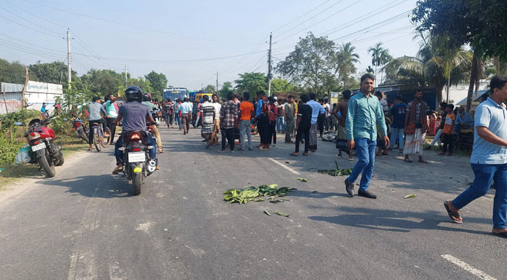 বাসচাপায় ২ মোটরসাইকেল আরোহী নিহত, মহাসড়ক অবরোধ