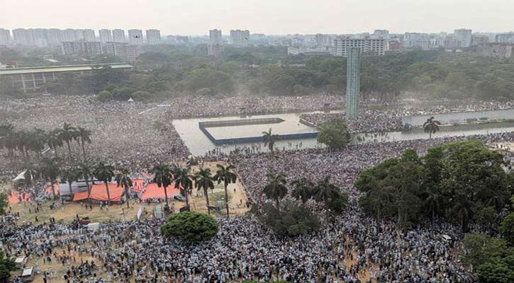 ফিলিস্তিনের স্বাধীনতা কামনায় মোনাজাতে কাঁদলেন লাখো জনতা 