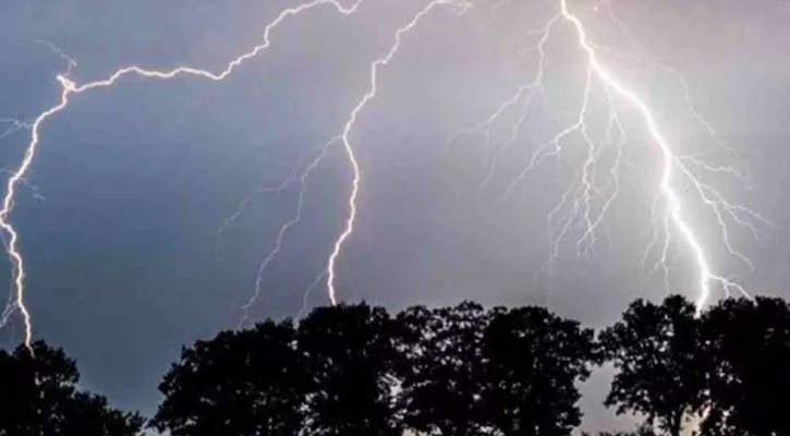 নেত্রকোনায় বজ্রপাতে ৩ জনের মৃত্যু