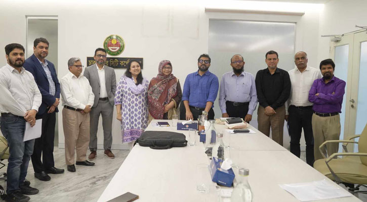 ঢাকার ১ লাখ হকারকে পুনর্বাসনে কাজ করবে এসএমই ফাউন্ডেশন ও ডিএনসিসি