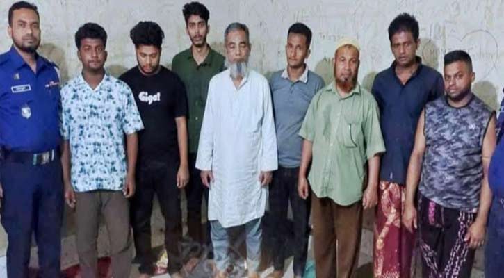 কুমিল্লায় স্বেচ্ছাসেবক লীগের ঝটিকা মিছিল, গ্রেফতার ৮