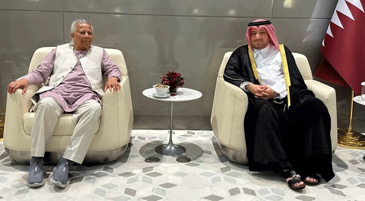 কাতার পৌঁছেছেন প্রধান উপদেষ্টা