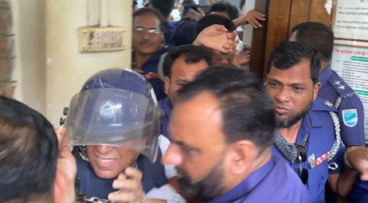 না.গঞ্জে মামলার শুনানি শেষে আনিসুলকে চড়-থাপ্পড়, পাঠানো হলো রিমান্ডে