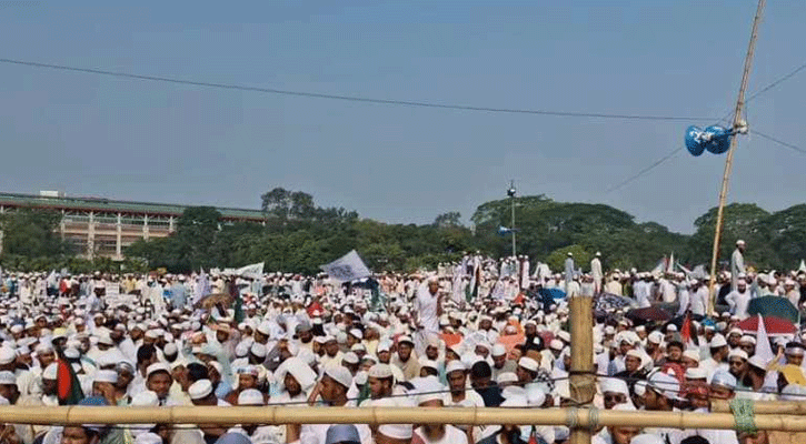 ৫ দাবিতে সোহরাওয়ার্দী উদ্যানে জড়ো হচ্ছেন নেতাকর্মীরা