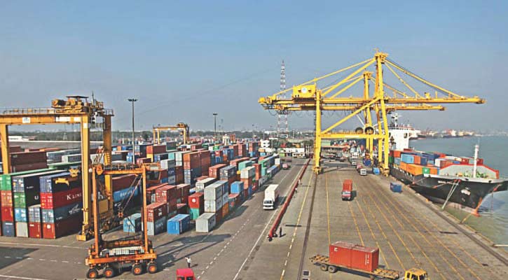 এপ্রিলে ১০ মাসের মধ্যে সবচেয়ে কম রপ্তানি