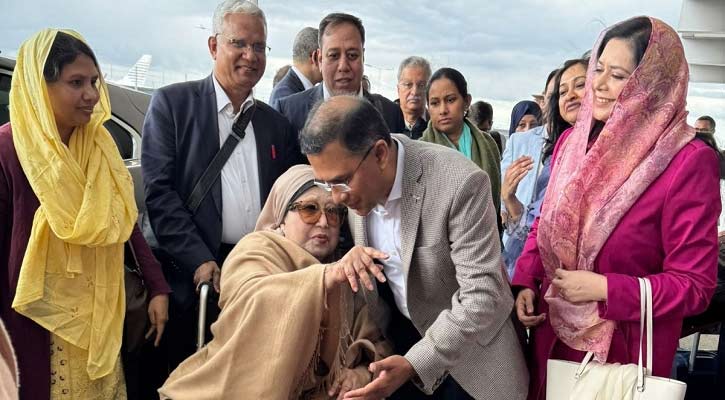 দেশে ফিরছেন খালেদা জিয়া, হিথ্রো বিমানবন্দরে নেতাকর্মীদের ঢল
