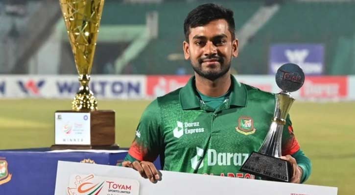 আইসিসির মাসসেরা ক্রিকেটার হওয়ার দৌড়ে মিরাজ