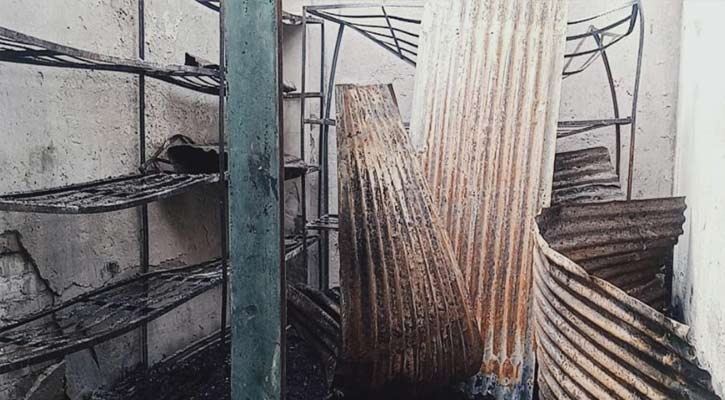 চাঁদপুরে ছেংগারচর বাজারে ভয়াবহ অগ্নিকাণ্ড, চার দোকান পুড়ে ছাই