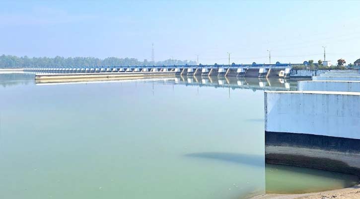 উজানের ঢলে পানি বেড়েছে তিস্তায়